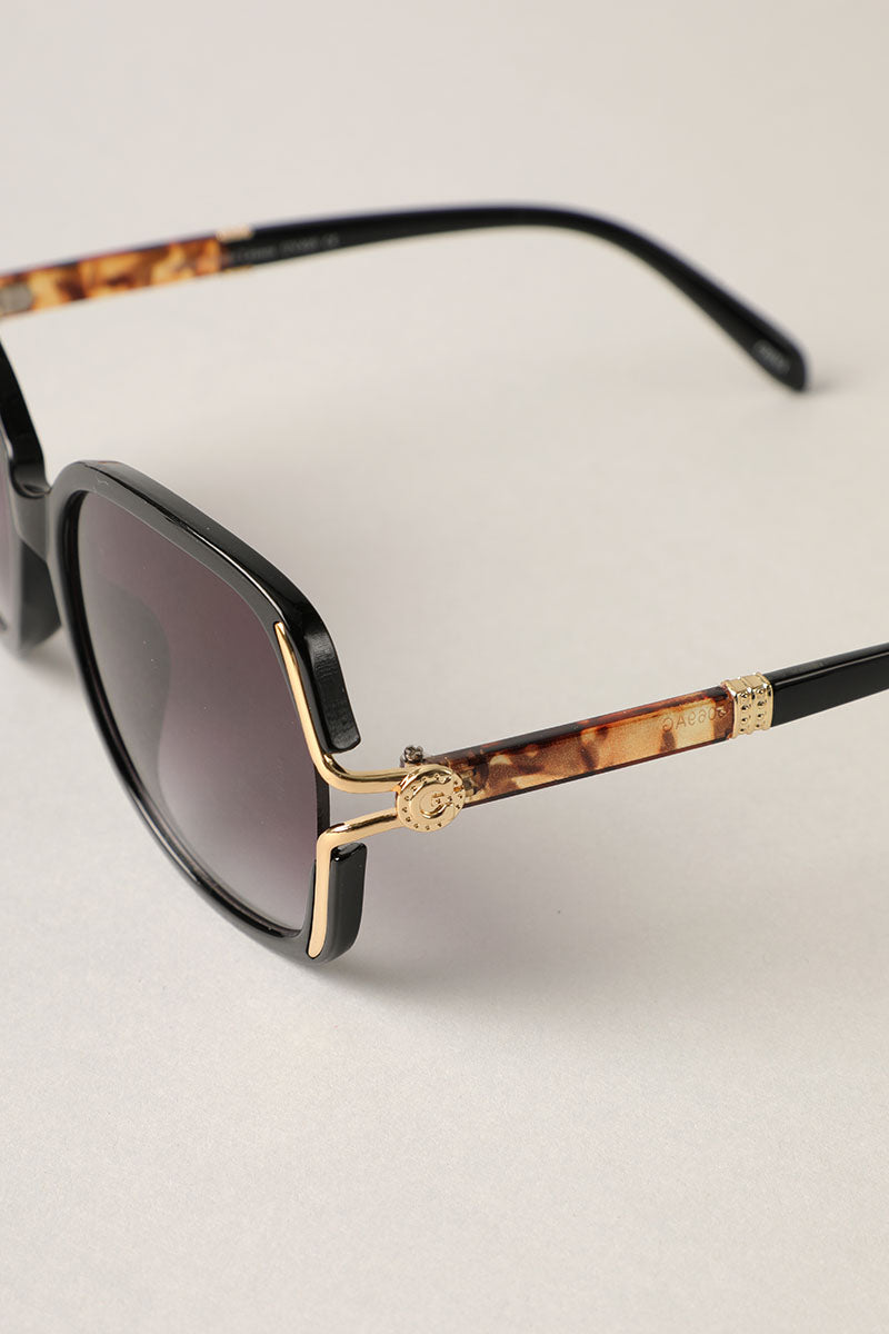 Leopard Frame Detailed Square Shape Sunglass